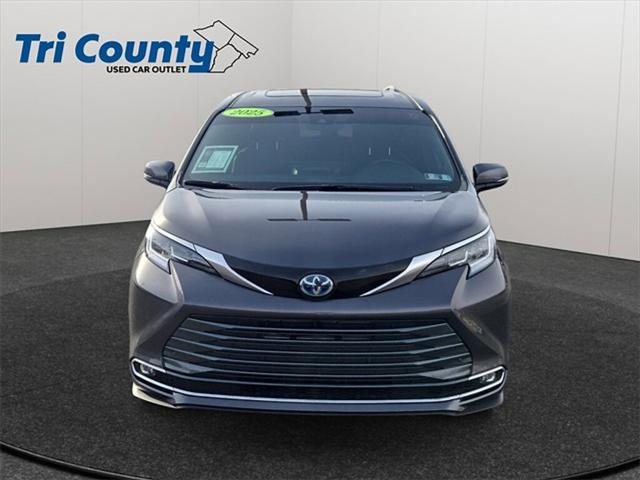 2025 Toyota Sienna Limited