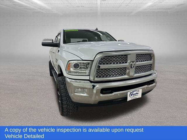 2017 RAM 2500 Laramie Crew Cab 4x4 64 Box