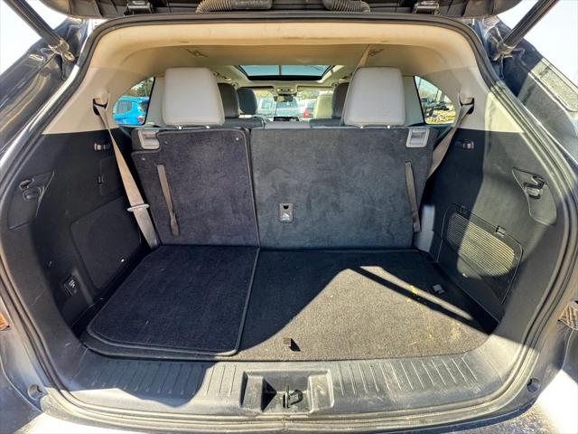 2022 Toyota Highlander Hybrid Platinum