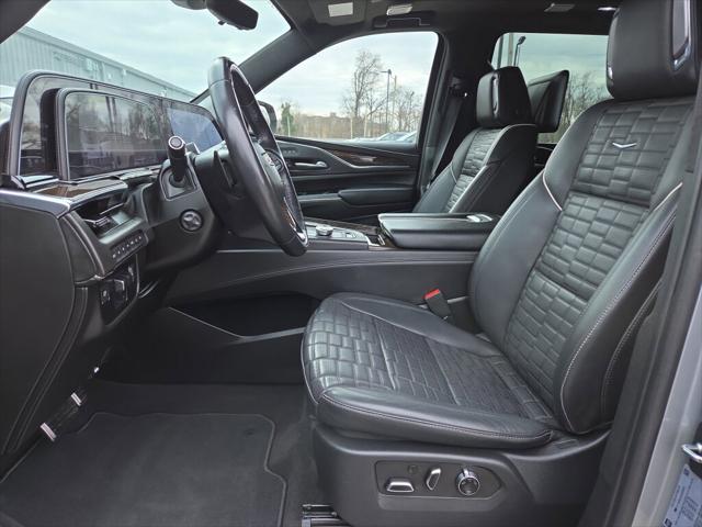 2023 Cadillac Escalade ESV 4WD Sport Platinum