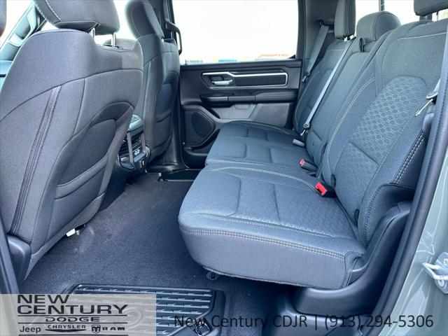 2026 Ram 1500 Big Horn Crew Cab 4x4 5'7" Box