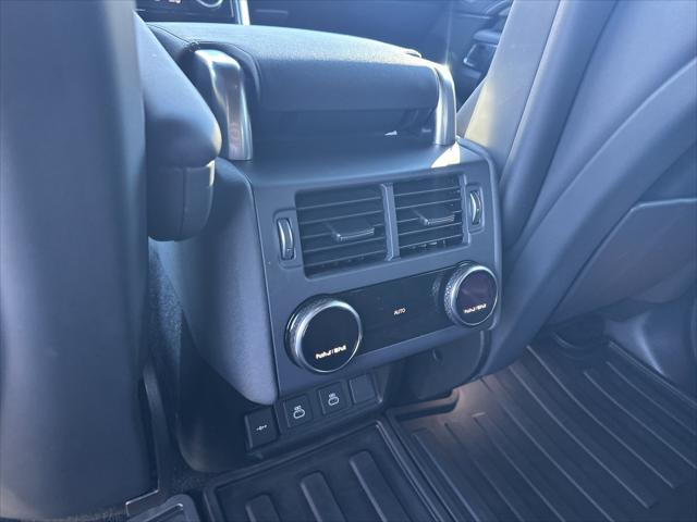 2023 Land Rover Discovery P360 HSE R-Dynamic