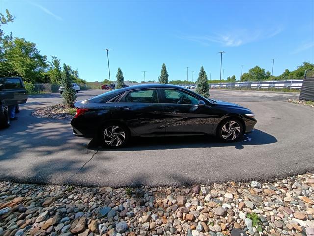2026 Hyundai Elantra Hybrid Limited