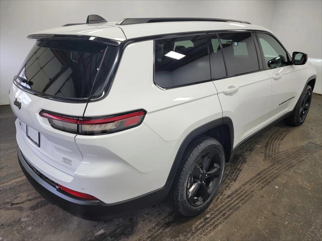 2023 Jeep Grand Cherokee L Altitude 4x4 2023 Jeep Grand Cherokee L Altitude 4x4