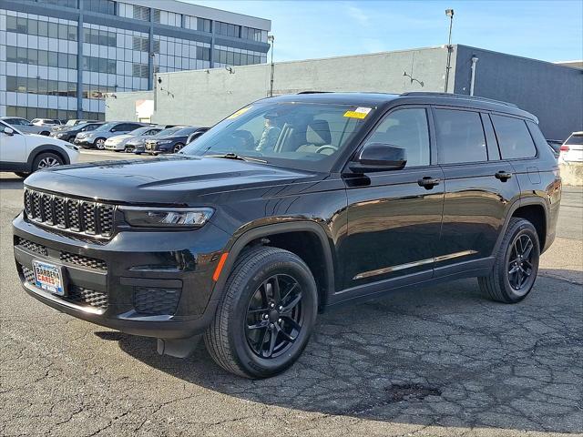 2023 Jeep Grand Cherokee L Laredo 4x4