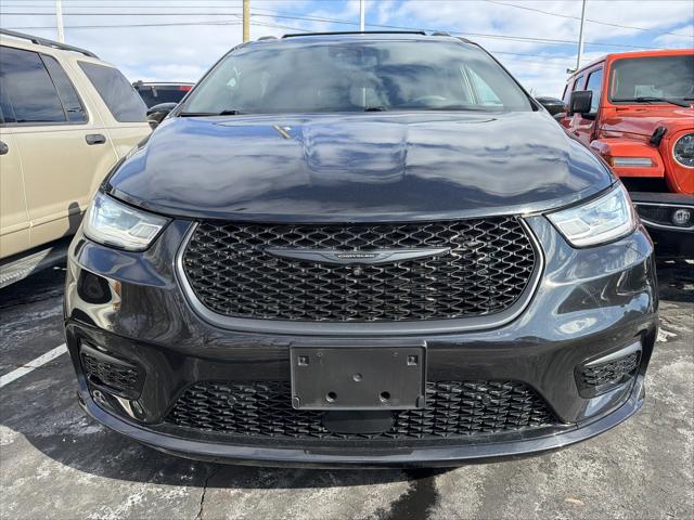 2022 Chrysler Pacifica Hybrid Touring L