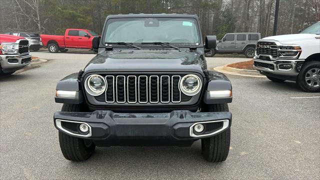 2025 Jeep Wrangler 4-Door Sahara 4x4