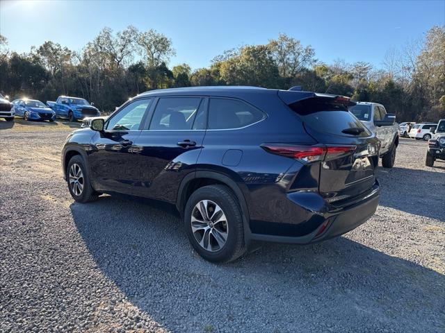 2024 Toyota Highlander Base 2024 Toyota Highlander Base