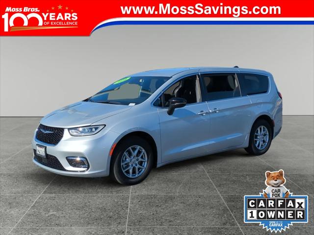 2024 Chrysler Pacifica Touring