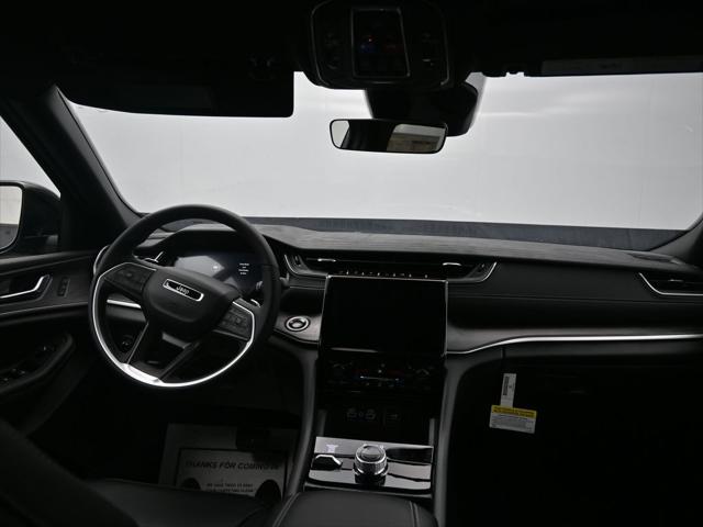 2025 Jeep Grand Cherokee GRAND CHEROKEE LIMITED 4X4 2025 Jeep Grand Cherokee GRAND CHEROKEE LIMITED 4X4