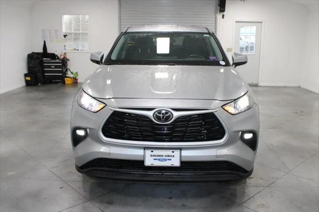 2024 Toyota Highlander LE
