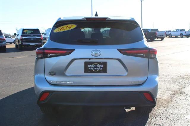 2024 Toyota Highlander LE