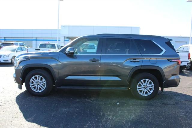 2025 Toyota Sequoia SR5