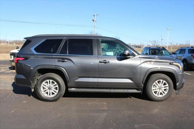 2025 Toyota Sequoia SR5