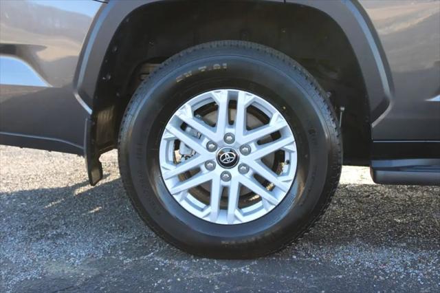 2025 Toyota Sequoia SR5