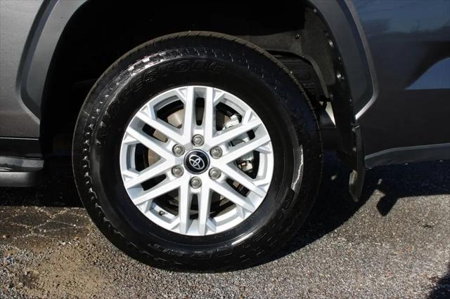 2025 Toyota Sequoia SR5