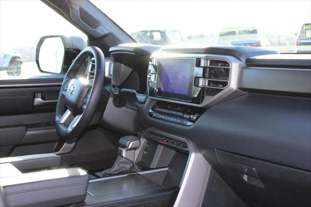 2025 Toyota Sequoia SR5