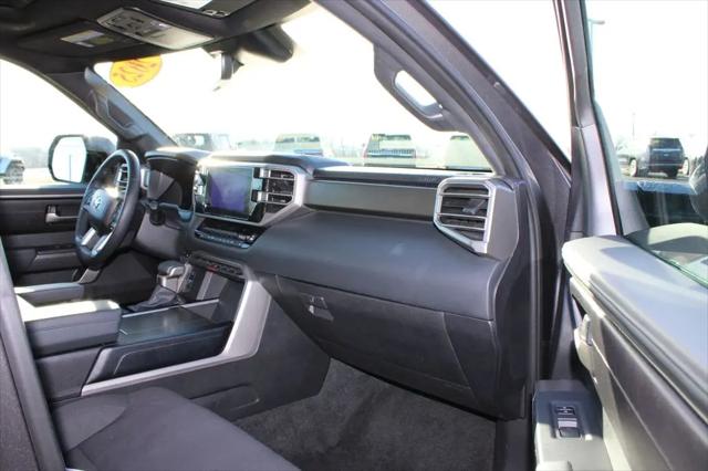 2025 Toyota Sequoia SR5