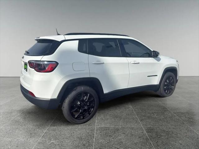 2026 Jeep Compass Latitude Altitude