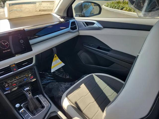 2026 Volkswagen Taos SE