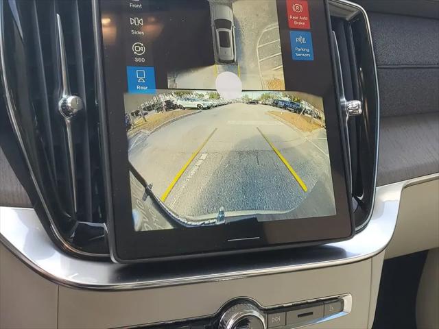 2026 Volvo XC90 Ultra, B6 AWD Gas (mild hybrid), Gasoline, Bright, 7 Seats