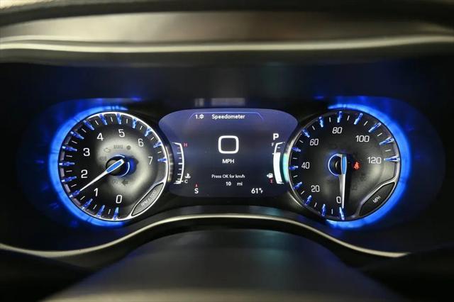 2026 Chrysler Pacifica Select AWD
