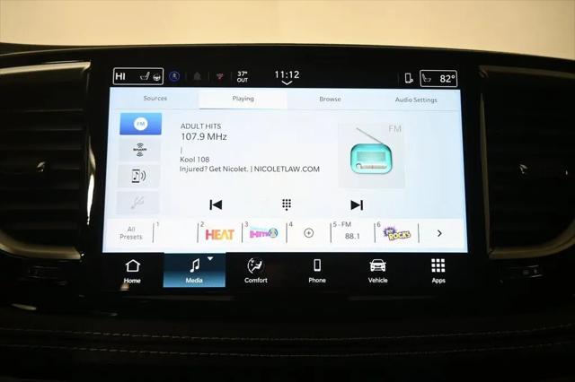 2026 Chrysler Pacifica Select AWD