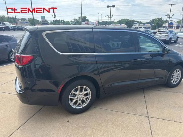 2026 Chrysler Voyager LX