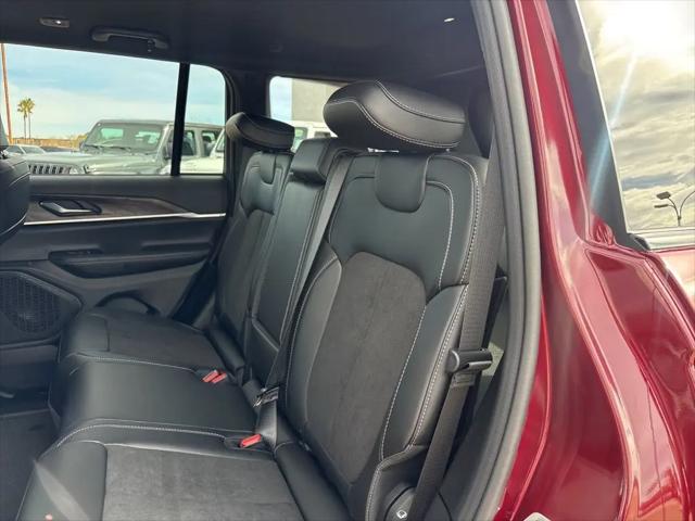 2026 Jeep Grand Cherokee Altitude 4x4