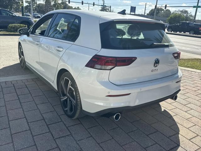 2026 Volkswagen Golf GTI SE