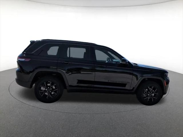 2026 Jeep Grand Cherokee Altitude 4x4