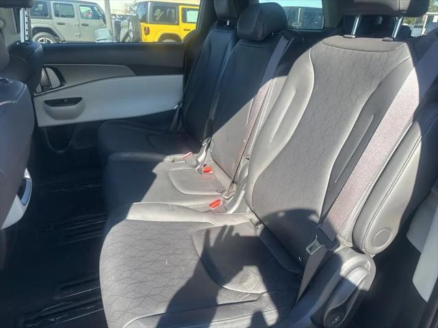 2024 Kia Carnival MPV LX Seat Package