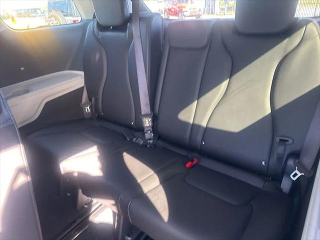 2024 Kia Carnival MPV LX Seat Package