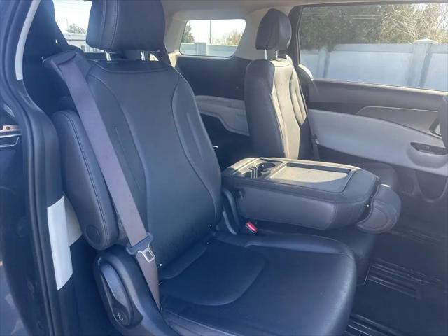 2024 Kia Carnival MPV LX Seat Package