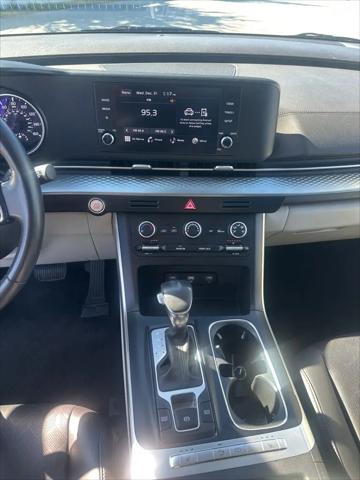 2024 Kia Carnival MPV LX Seat Package