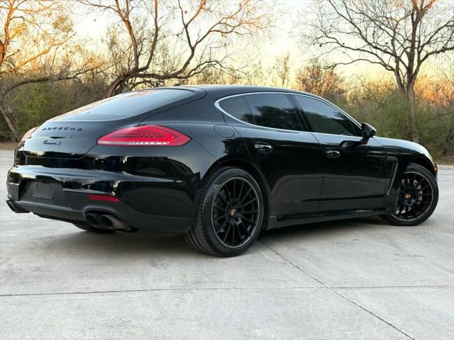 2016 Porsche Panamera S