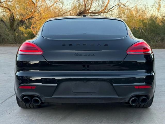 2016 Porsche Panamera S