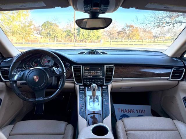2016 Porsche Panamera S