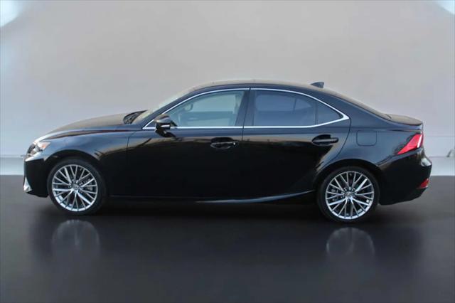2015 Lexus IS 250 Crafted Line