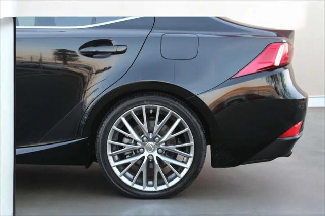 2015 Lexus IS 250 Crafted Line