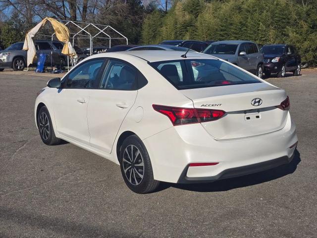 2020 Hyundai Accent SE