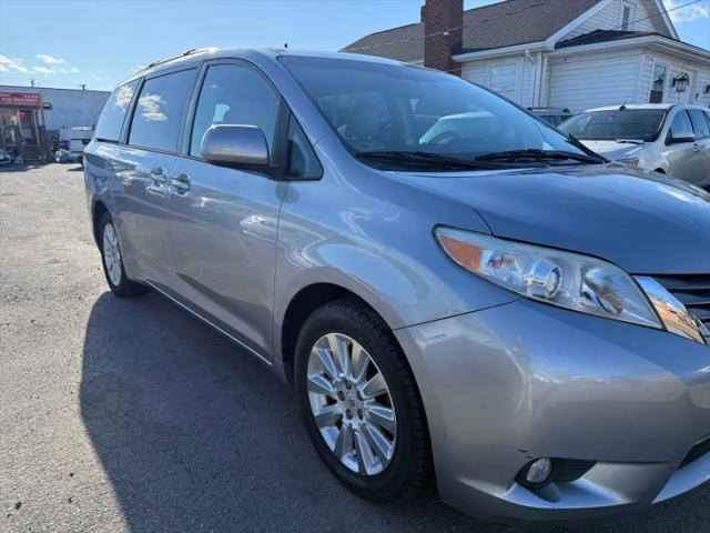 2012 Toyota Sienna XLE 7 Passenger