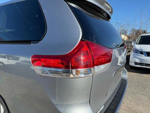 2012 Toyota Sienna XLE 7 Passenger