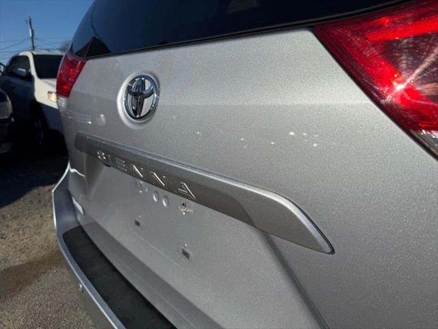 2012 Toyota Sienna XLE 7 Passenger