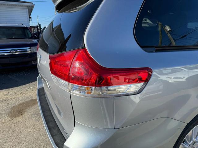 2012 Toyota Sienna XLE 7 Passenger