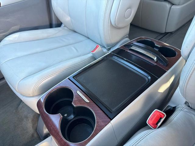 2012 Toyota Sienna XLE 7 Passenger
