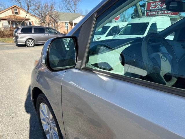 2012 Toyota Sienna XLE 7 Passenger