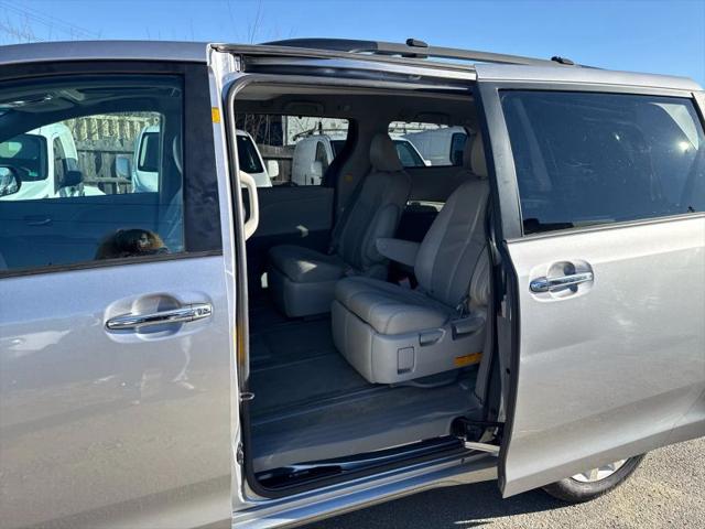 2012 Toyota Sienna XLE 7 Passenger