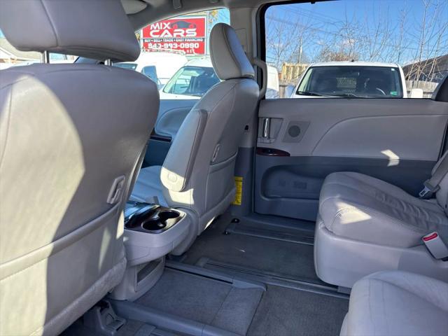 2012 Toyota Sienna XLE 7 Passenger