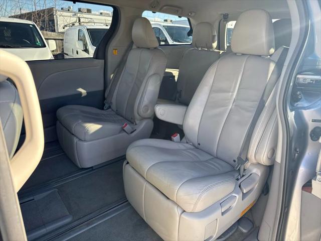 2012 Toyota Sienna XLE 7 Passenger